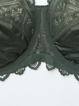 Луксозен дамски сутиен с дантела