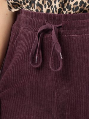 Широки дамск ипанталони от кадифе