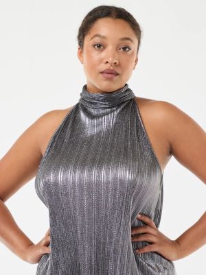 Американски топ с плисирана високя яка