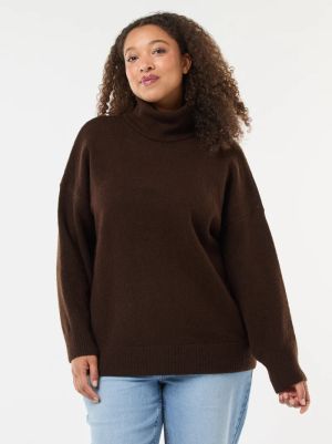 Пуловер с висока яка