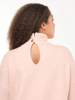 Пуловер с висока яка