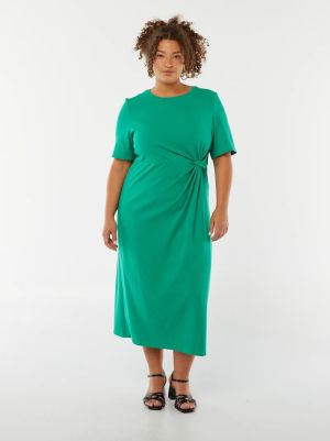 Изчистена драпирана миди рокля