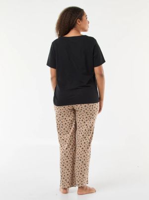 Комплект дамска пижама от две части