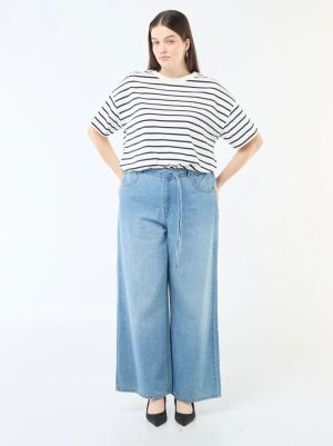 Дамски дънки с ниска талия и широки крачоли