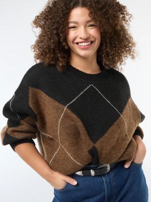 Дамски плетен пуловер макси размер