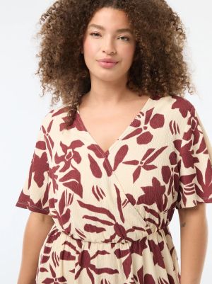 Дълга рокля с V-образно деколте