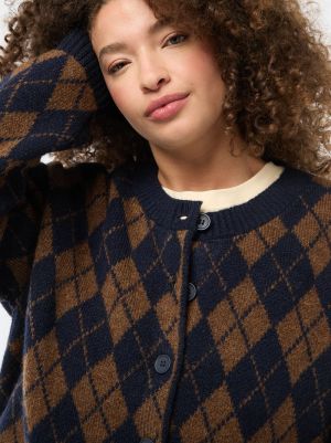 Дамска плетена жилетка голям размер