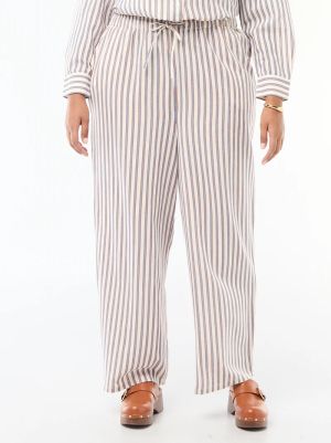 Дамски панталон с прав крачол от ленена смес