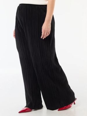 Широки панталони от еластична ребрена материя