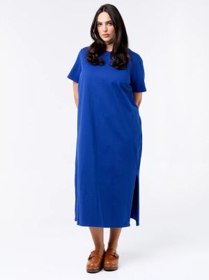 Рокля тип тениска с къс ръка