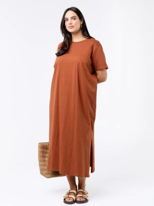 Рокля тип тениска с къс ръка