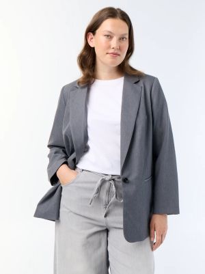 Дълго вталено сако