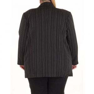 Голям номер елегантно дамско сако