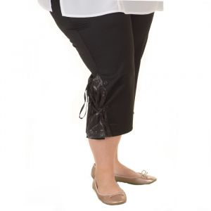 Макси номер дамски черни панталони 7/8